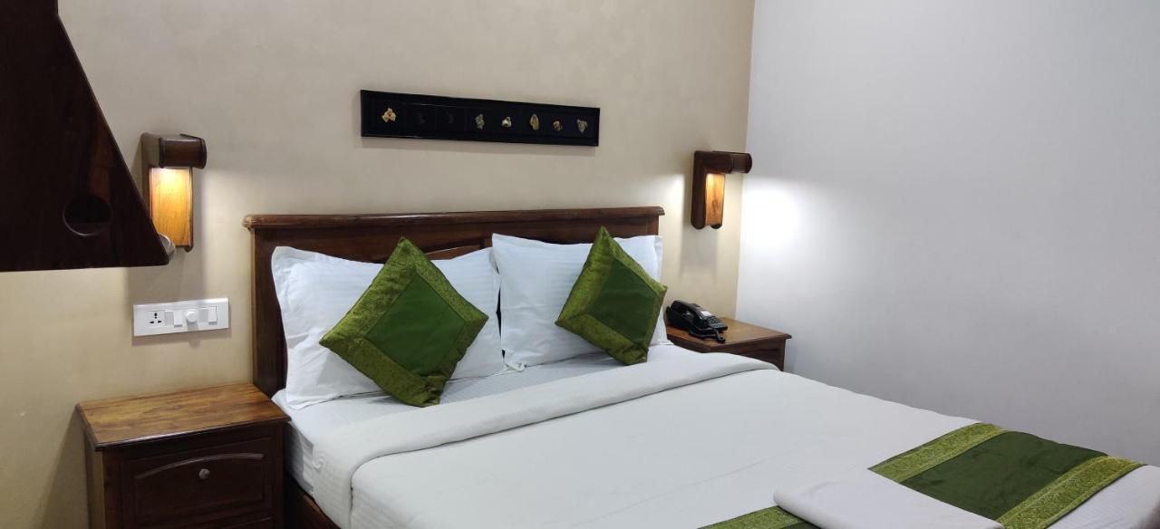 Hotel Mart View Kochi Exterior photo