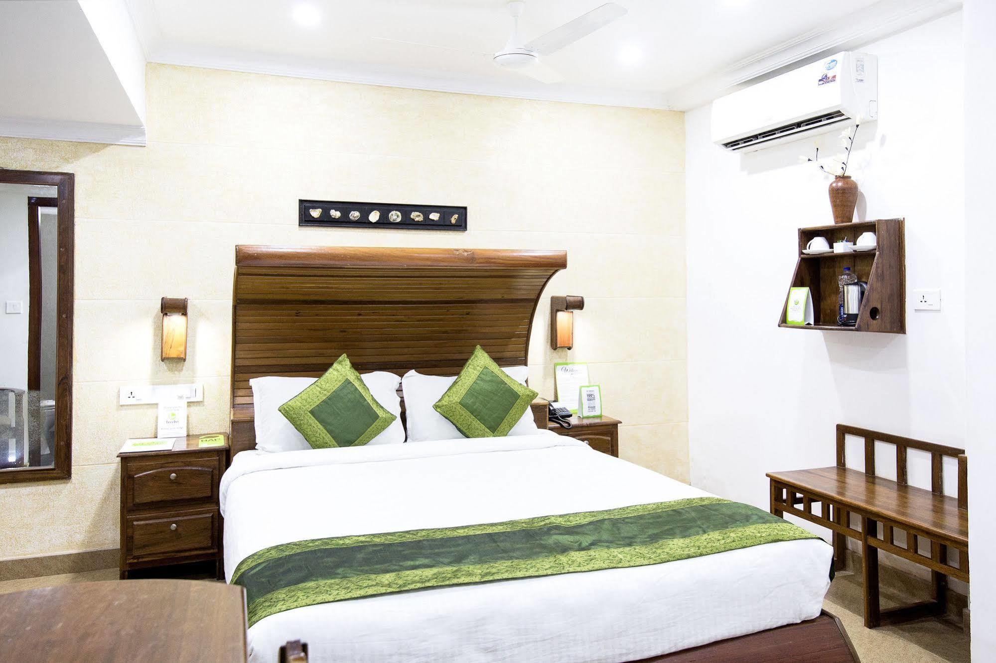 Hotel Mart View Kochi Exterior photo